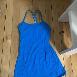 Lululemon running tank size 2 color poolside